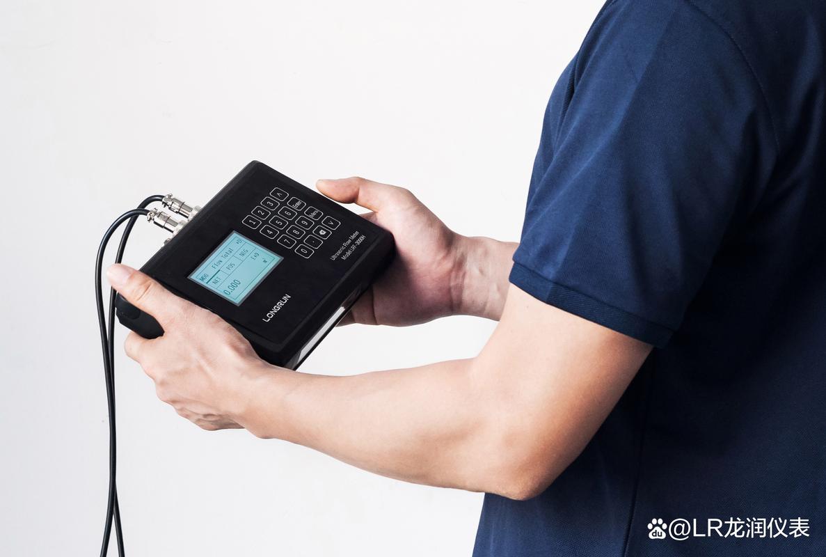 便携式超声波流量计可选配温度传感器成为冷热量计